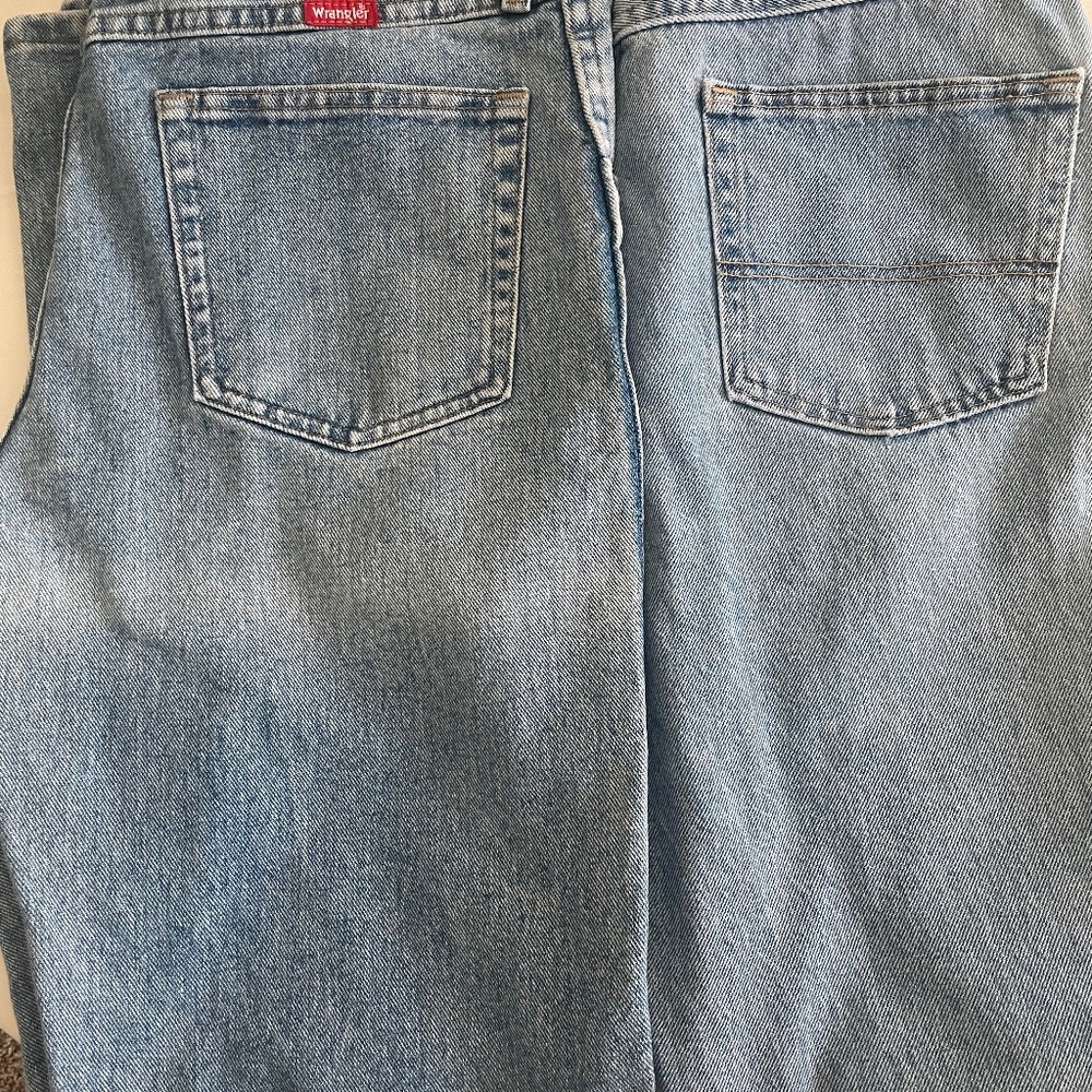 2 WRANGLER® FIVE STAR PREMIUM DENIM REGULAR FIT JEAN